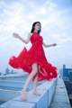 Beauty Crystal Lee ventured into blooming on the roof of a high-rise building (8 photos) P3 No.74bcdd