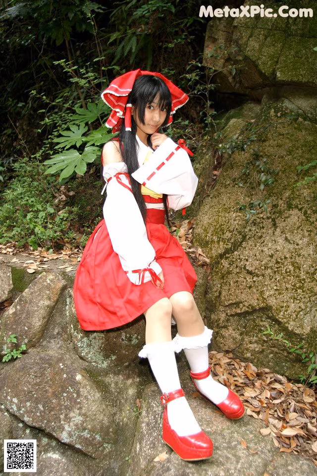 Reimu Hakurei - Moma Xxx Naked